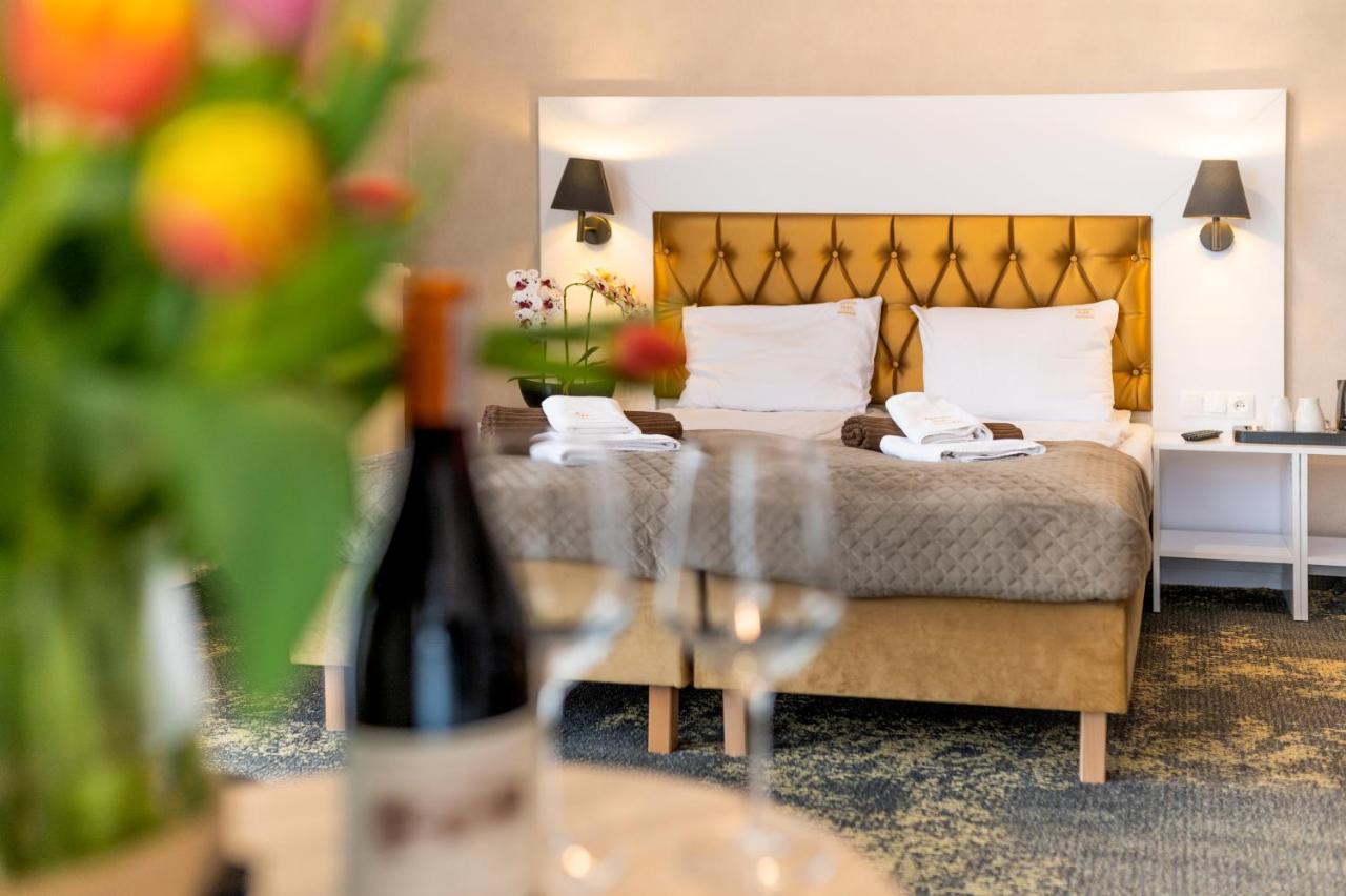 Promocje Amber Park Spa Нєхоже Екстер'єр фото