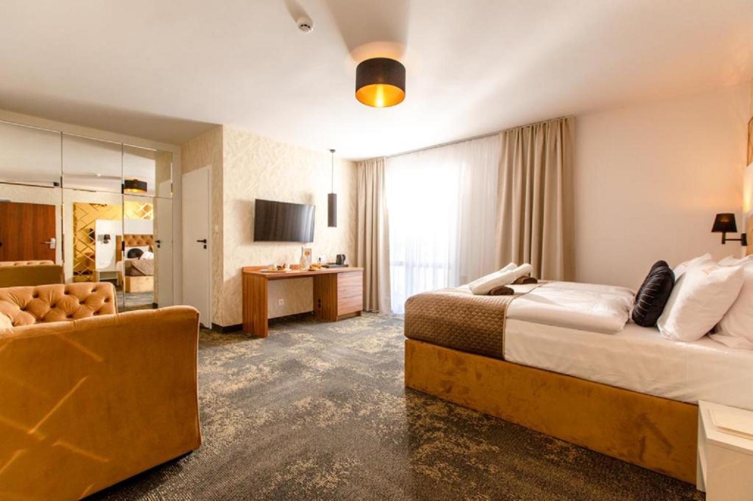Promocje Amber Park Spa Нєхоже Екстер'єр фото