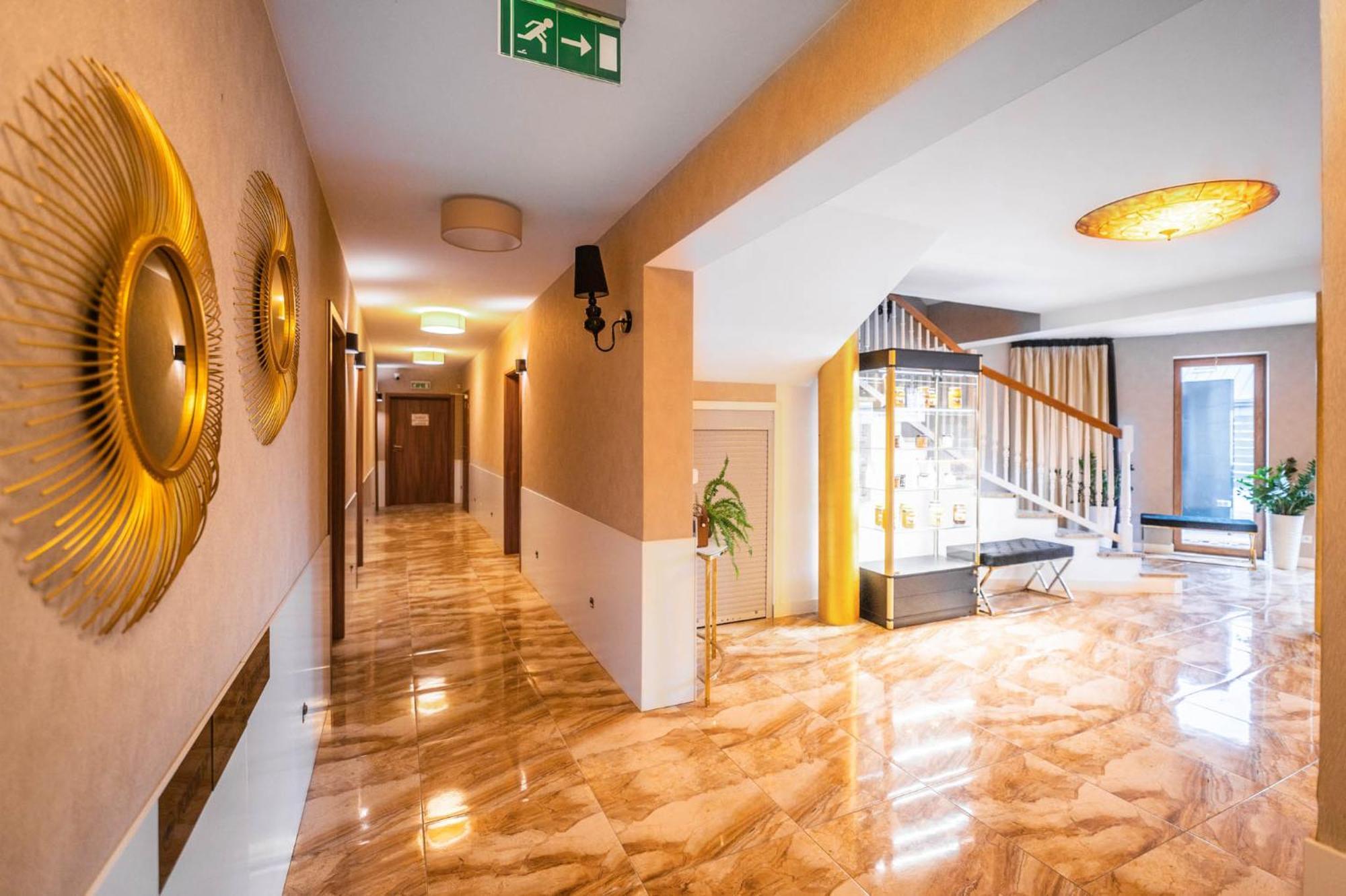 Promocje Amber Park Spa Нєхоже Екстер'єр фото